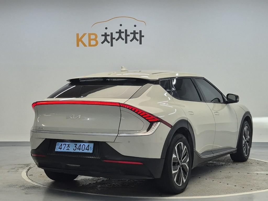 Kia EV6, 2022, фотография 3
