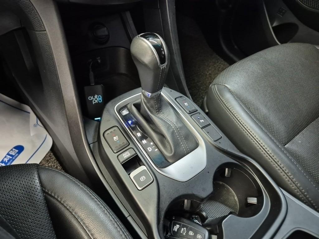 HYUNDAI The New Maxcruz Diesel 2.2 4WD