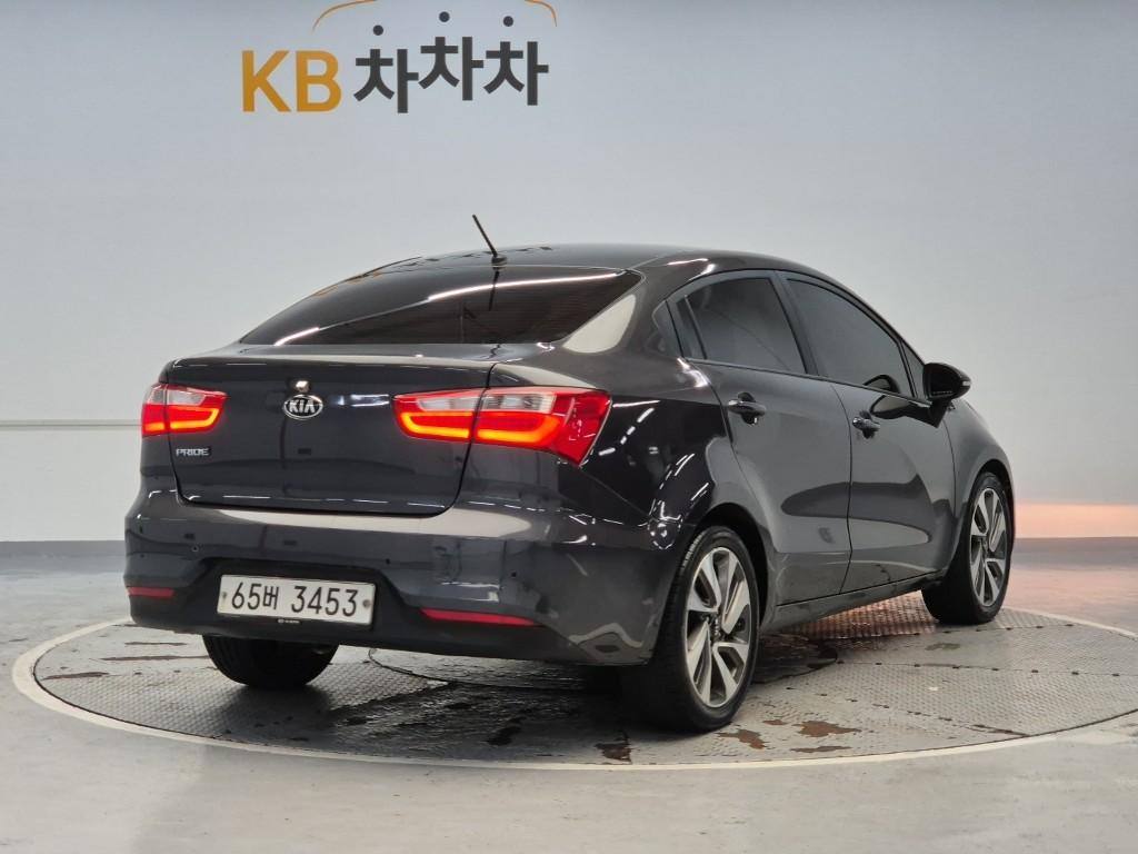 KIA The New Pride 4Door 1.6 GDI