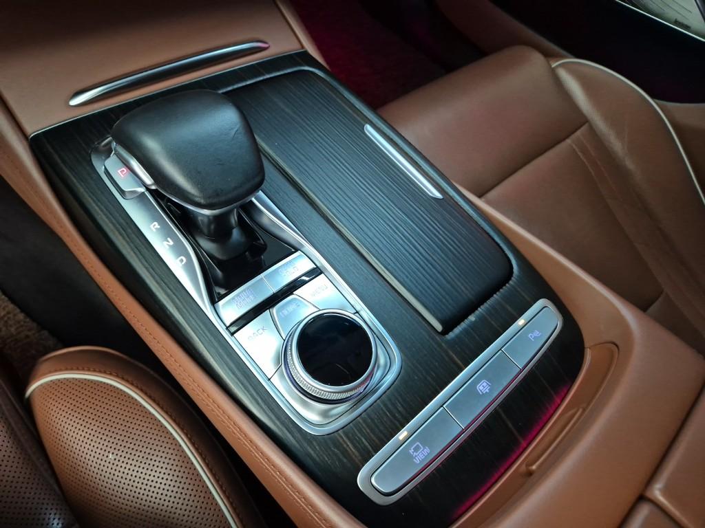 KIA The K9 3.8 AWD