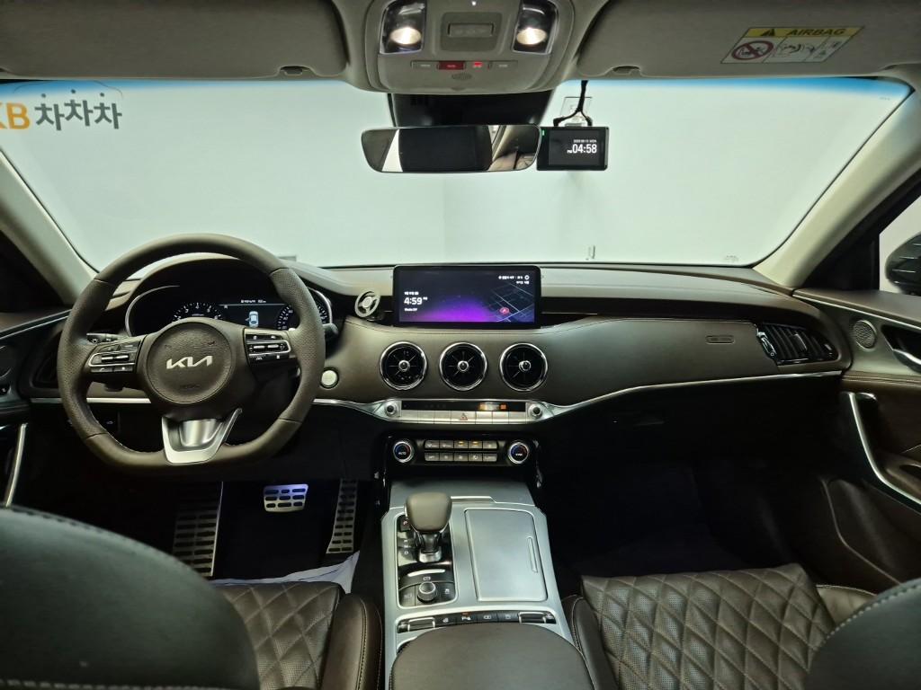 KIA Stinger Meister 2.5 Turbo AWD