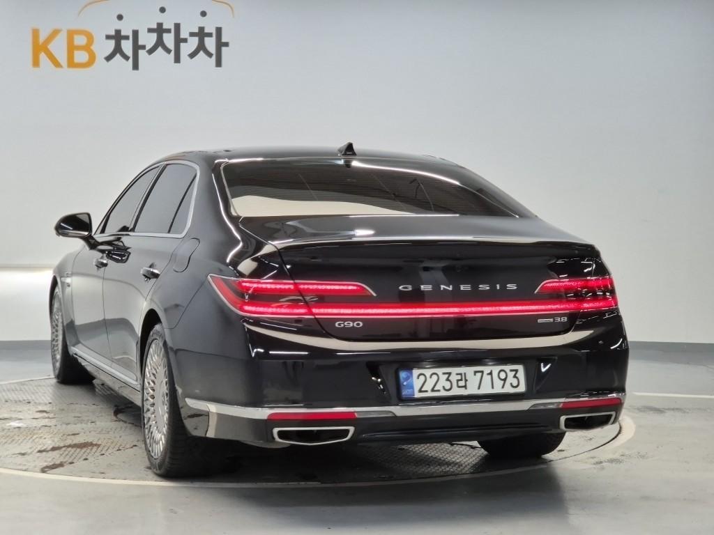 GENESIS G90 3.8 AWD