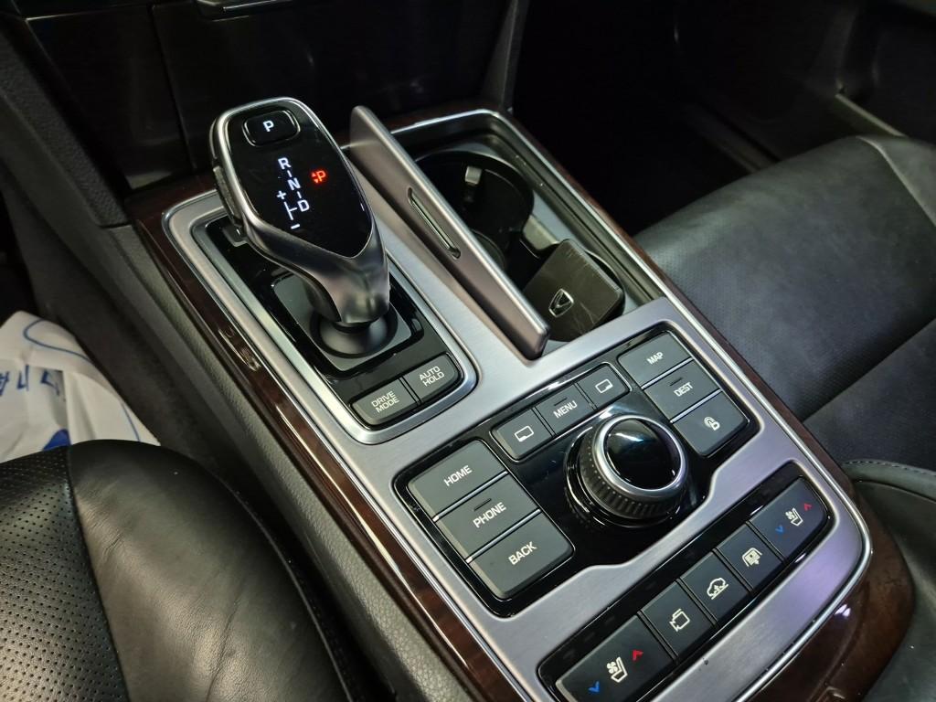 HYUNDAI Ecuus (New Model) VS380