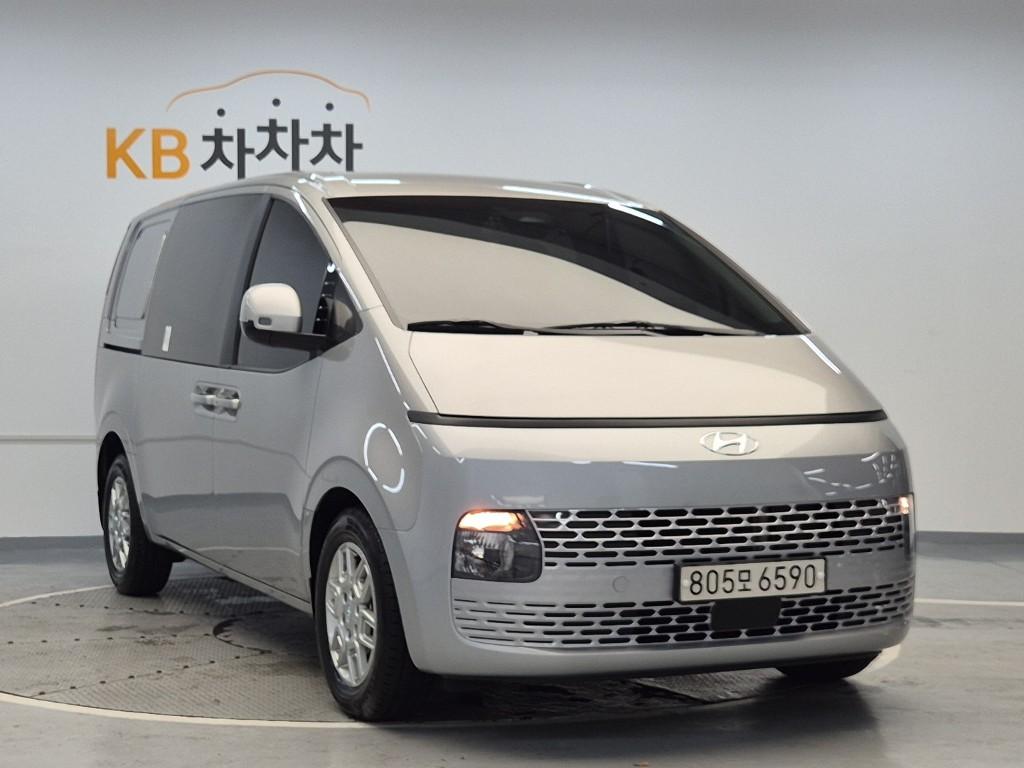 HYUNDAI Staria 2.2 Diesel Cargo 5-Seater