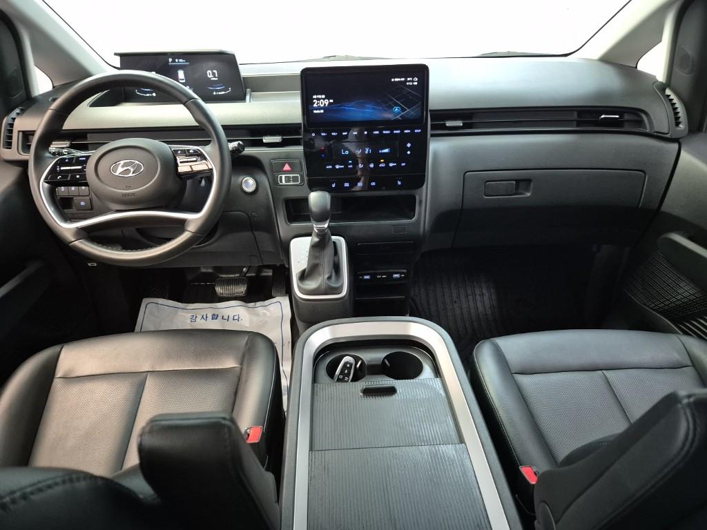 HYUNDAI Staria 2.2 Diesel Cargo 5-Seater