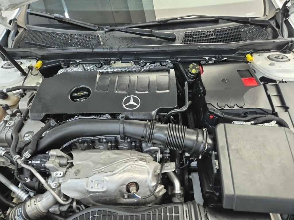 BENZ A-Class (4th Generation) A220 Sedan