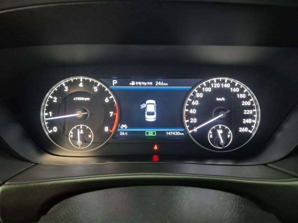 GENESIS EQ900 3.8 GDi AWD