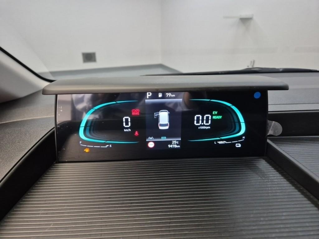 HYUNDAI Staria Hybrid 1.6 Hybrid Electric Vehicle Cargo 5-Seater
