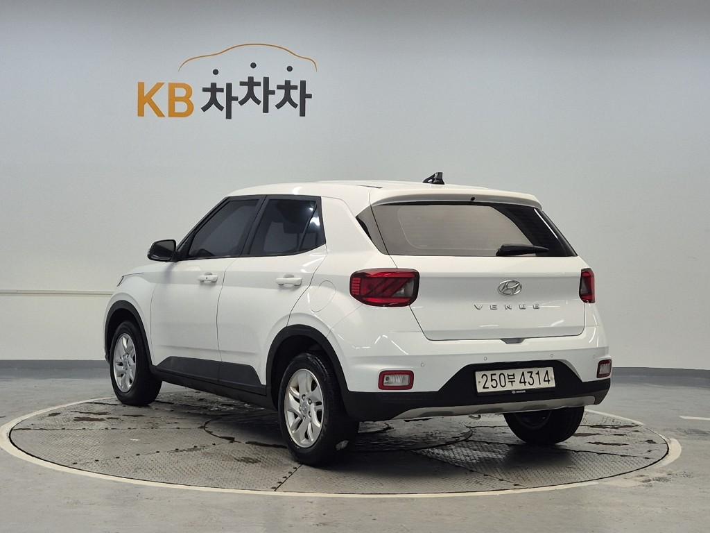 HYUNDAI Venue Smart