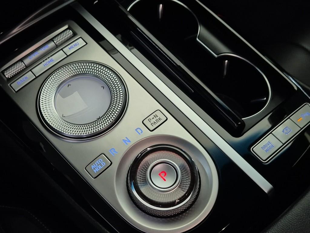 GENESIS The All New G80 Gasoline 3.5 AWD