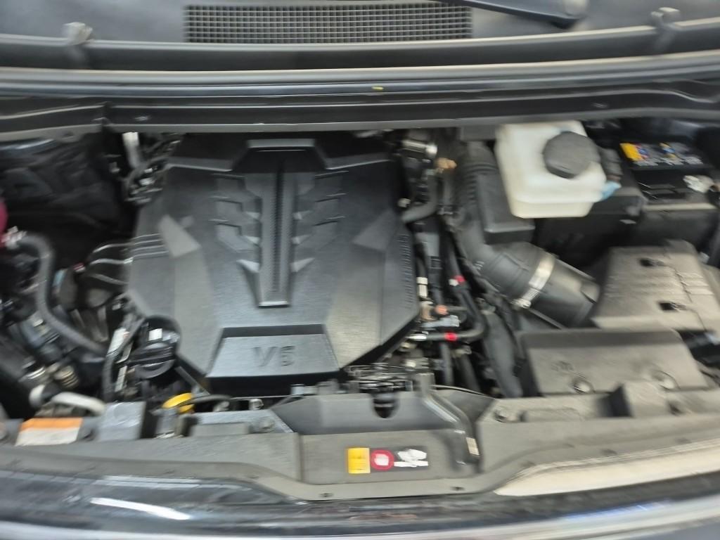 HYUNDAI Staria 3.5 LPG Lounge 9-Seater