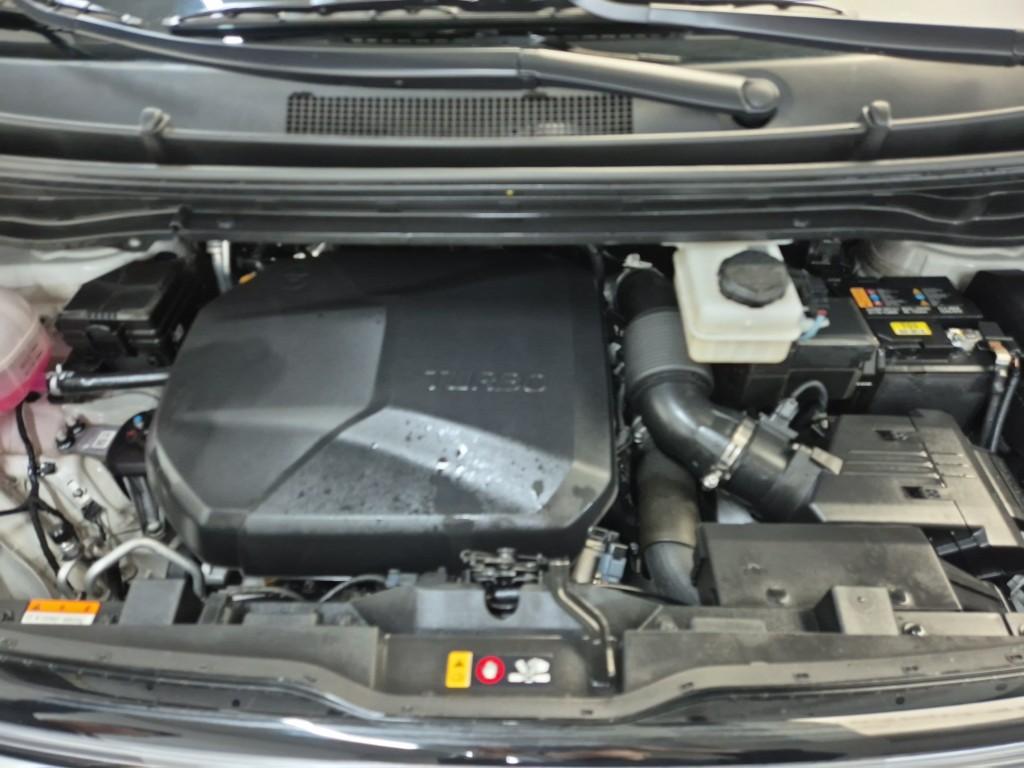 HYUNDAI Staria 2.2 Diesel Cargo 5-Seater