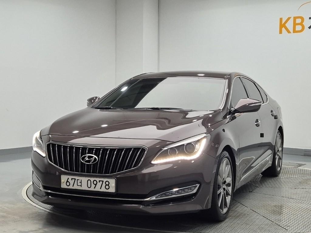 HYUNDAI Aslan G330