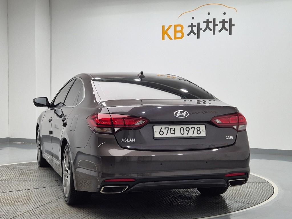 HYUNDAI Aslan G330