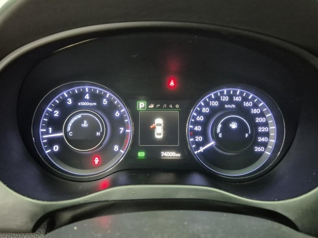 HYUNDAI Aslan G330