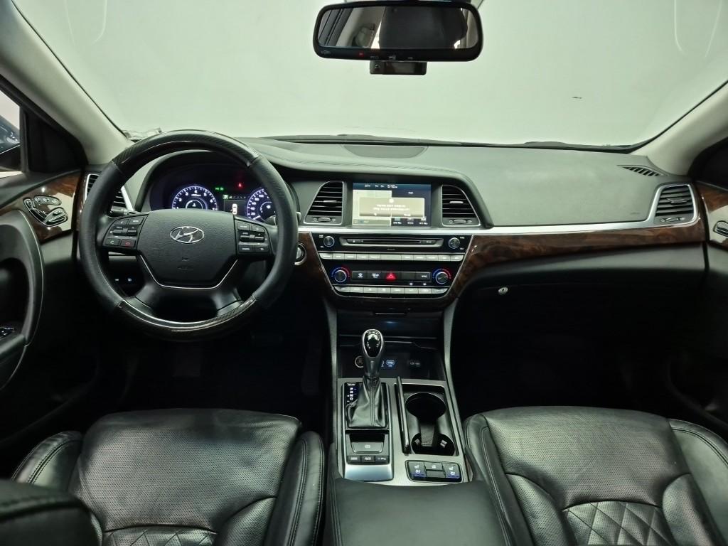 Hyundai Aslan Premium 3.3 GDi 8