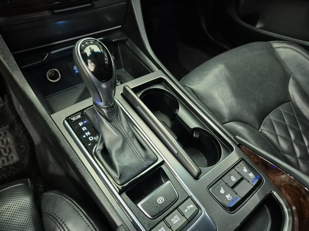 Hyundai Aslan Premium 3.3 GDi 9