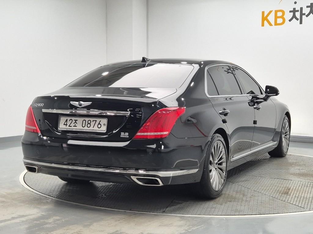 GENESIS EQ900 3.8 GDi AWD