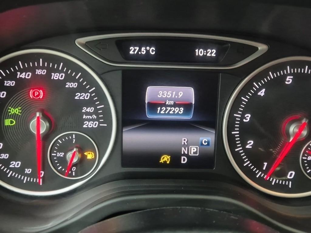 BENZ A-Class (3rd Generation) A200