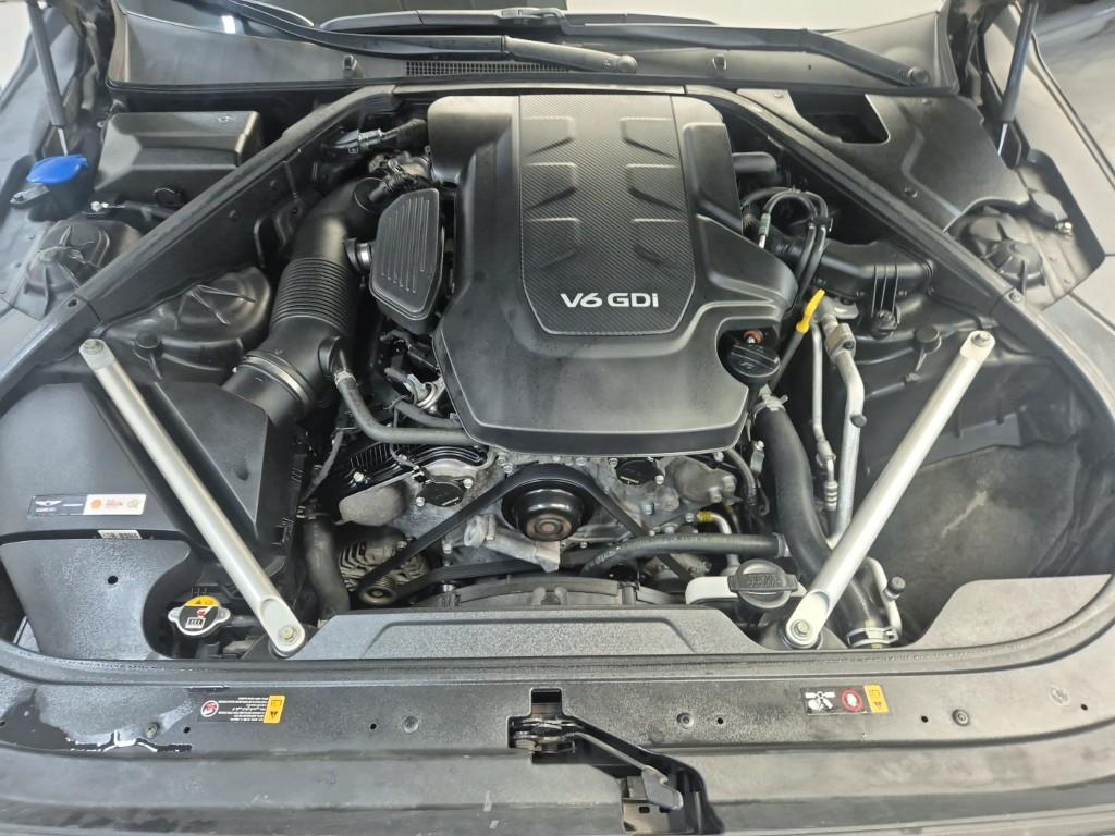 GENESIS EQ900 3.8 GDi AWD