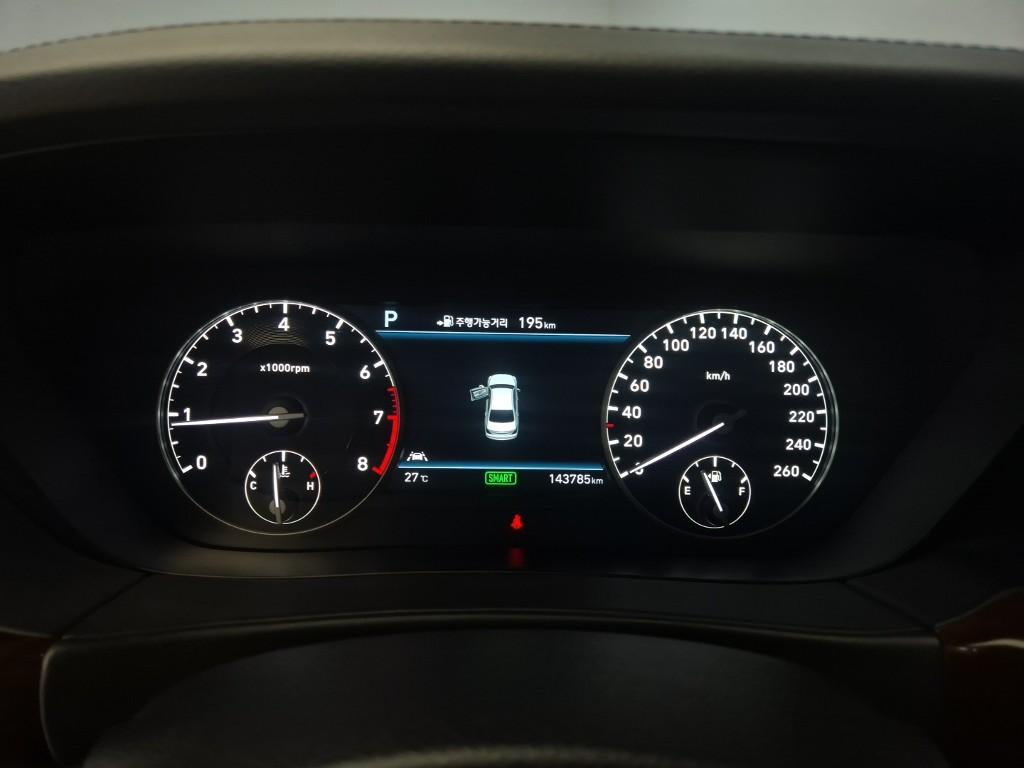 GENESIS EQ900 3.8 GDi AWD