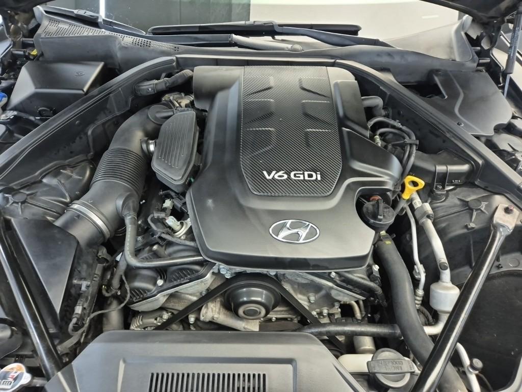 HYUNDAI Genesis DH G330