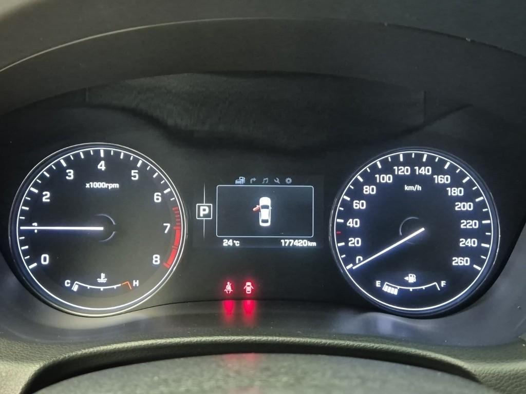 HYUNDAI Genesis DH G330