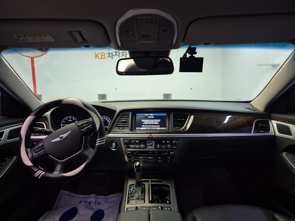 HYUNDAI Genesis DH G330