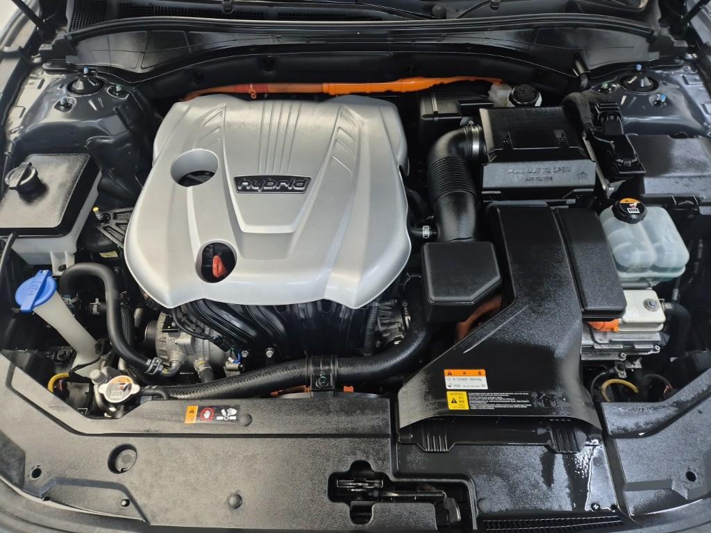 HYUNDAI Grandeur IG Hybrid 2.4 HEV