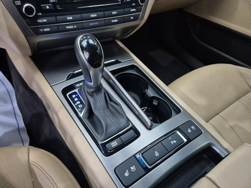 HYUNDAI Genesis DH G330 AWD