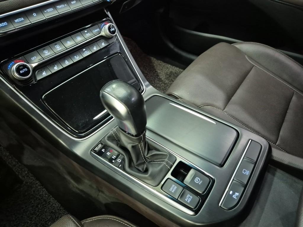 HYUNDAI Grandeur IG 3.0 LPI
