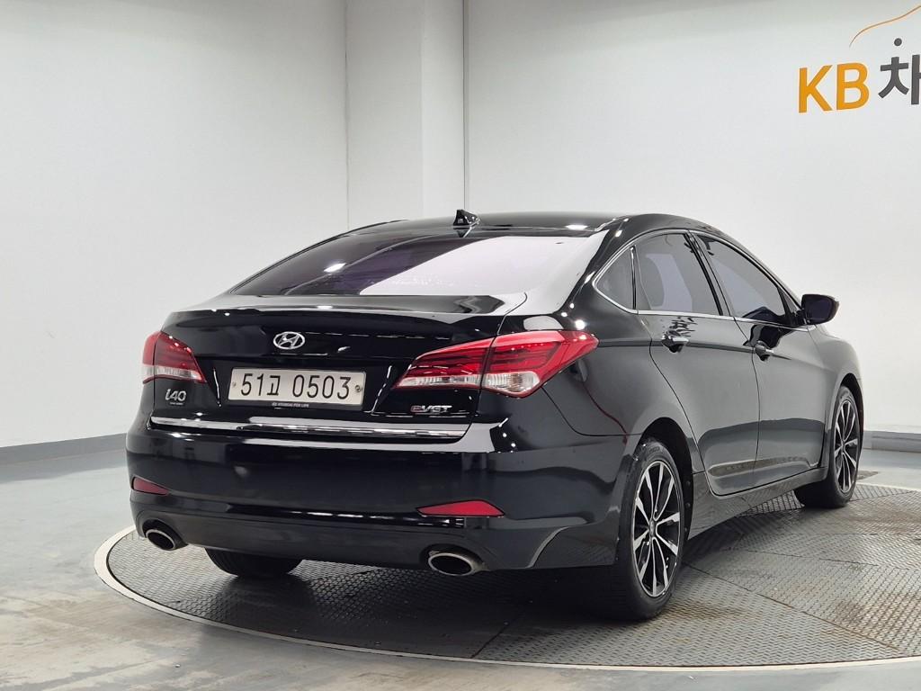 HYUNDAI The New I40 Saloon 1.7 VGT
