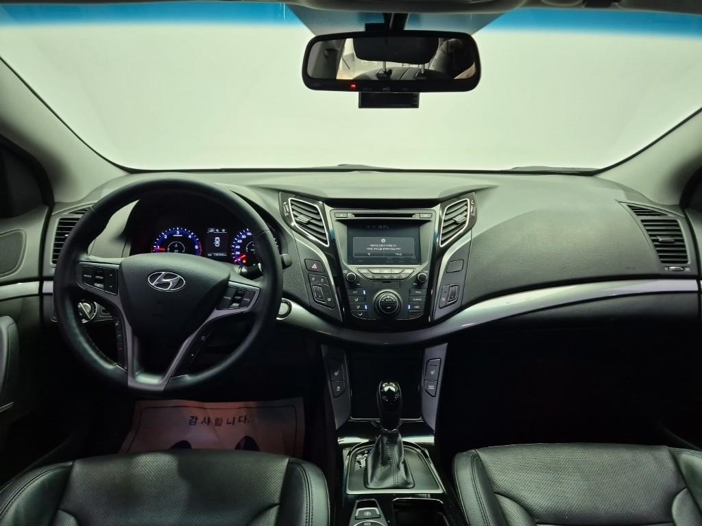 HYUNDAI The New I40 Saloon 1.7 VGT