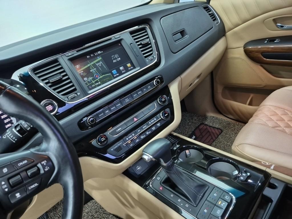 Kia Carnival, 2017, фотография 10