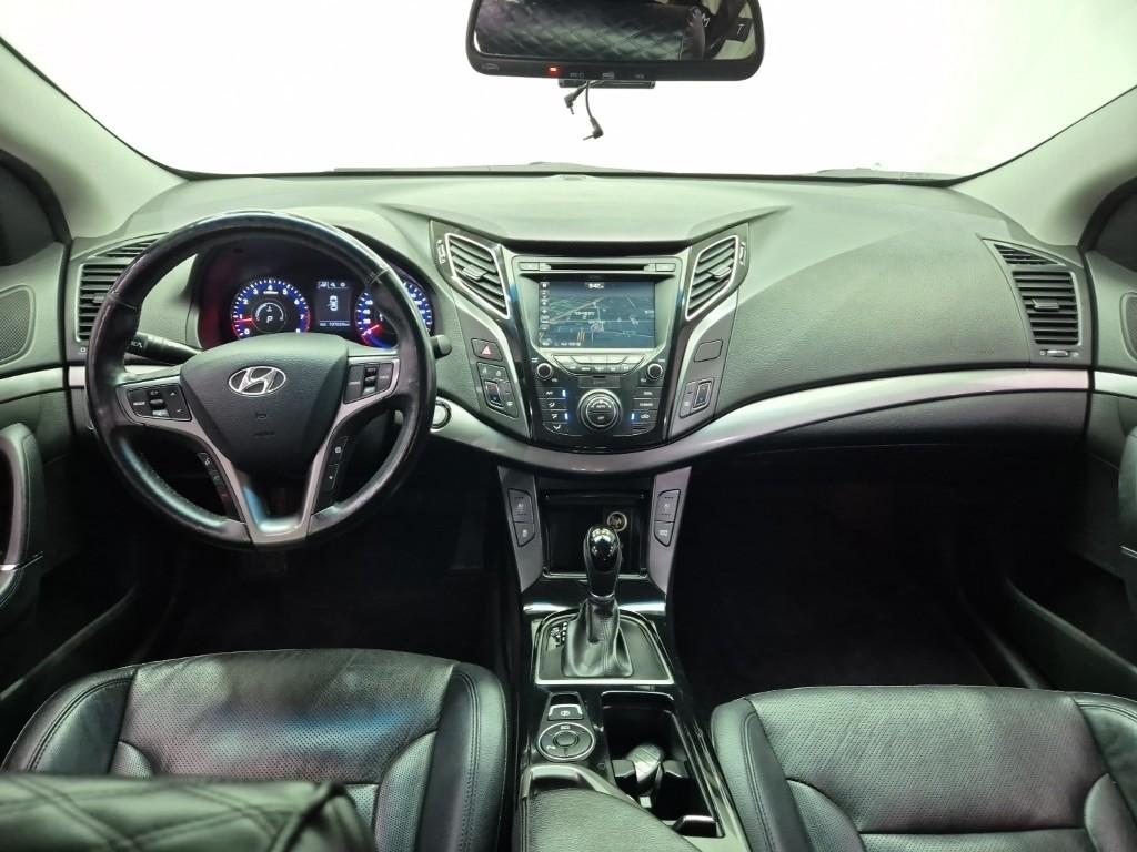 HYUNDAI The New I40 Saloon 2.0 GDI