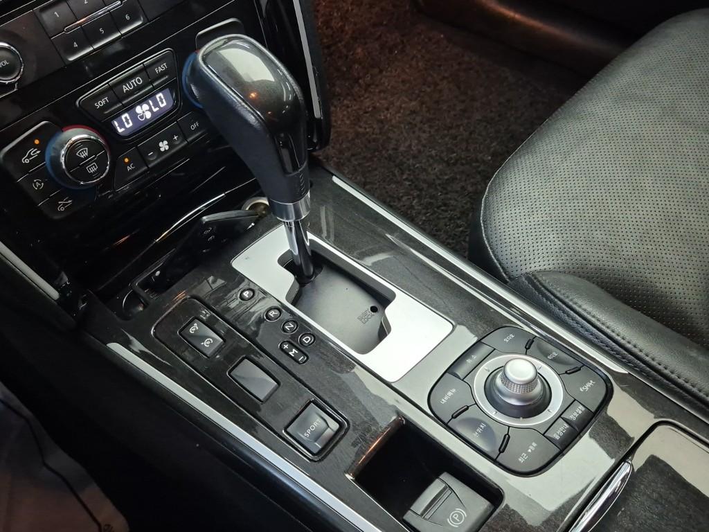 RENAULT(SAMSUNG) New SM7 Nova 2.5 LE