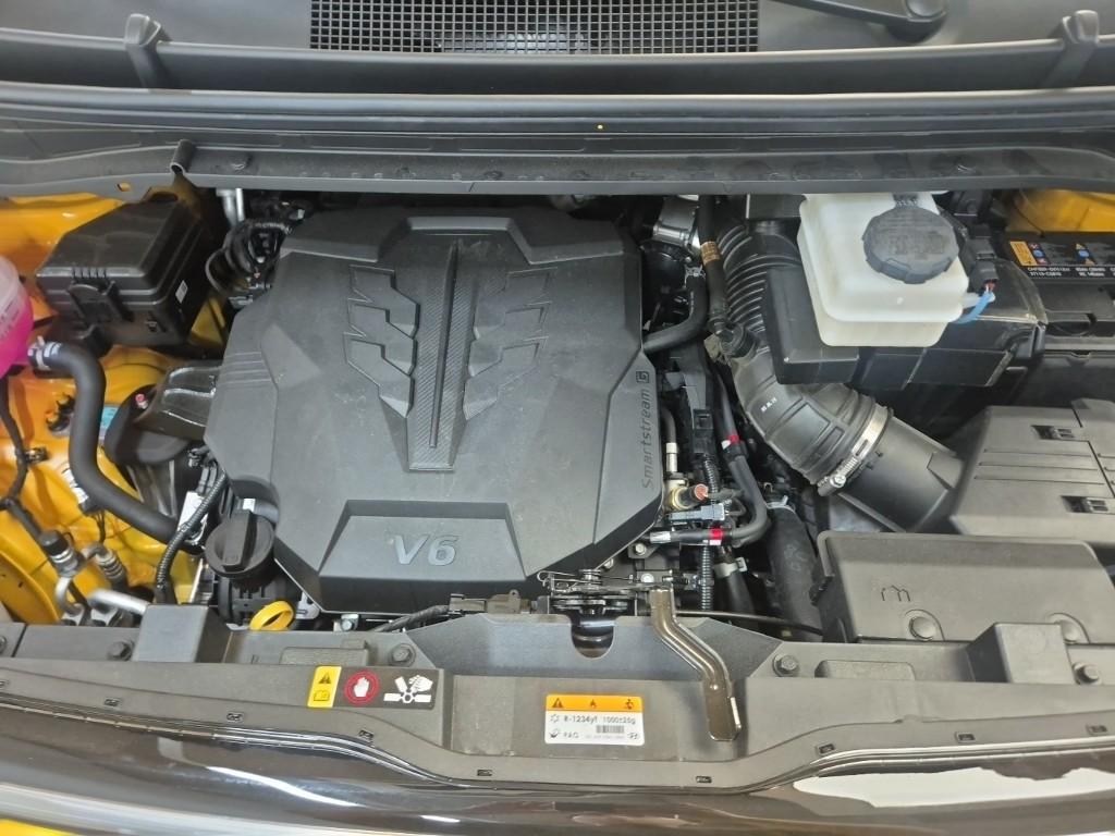 HYUNDAI Staria 3.5 LPG Kinder 15-Seater