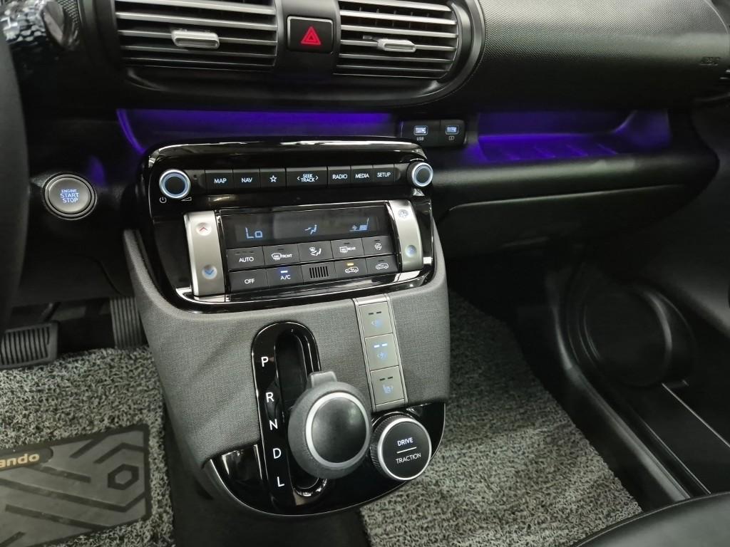 HYUNDAI CASPER Gasoline 1.0