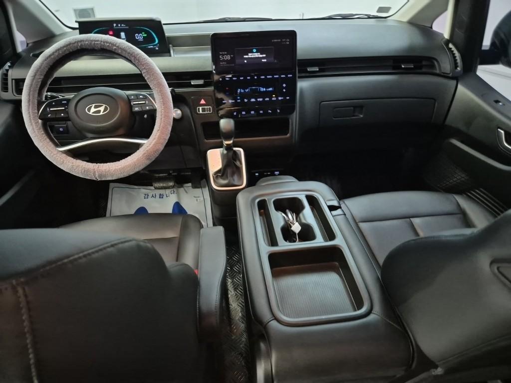HYUNDAI Staria Hybrid 1.6 Hybrid Electric Vehicle Tourer 9-Seater