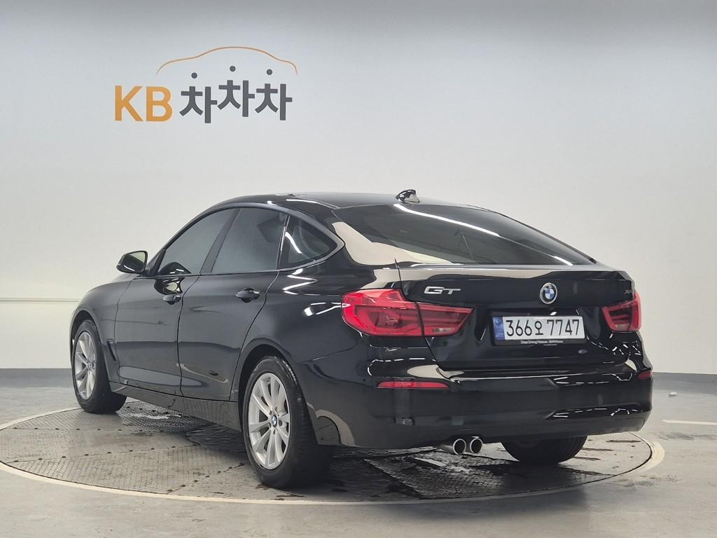 BMW Gran Turismo 2017 photo 2