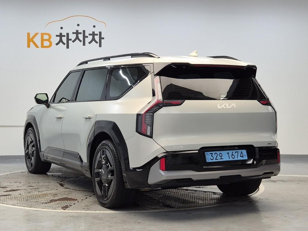 Kia EV9 GT Line Long Range 4WD GT-Line — фото 2