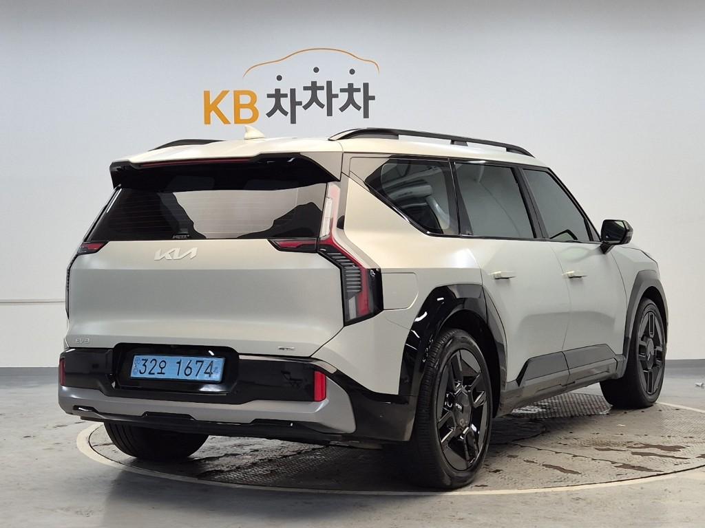 Kia EV9 GT Line Long Range 4WD GT-Line — фото 3