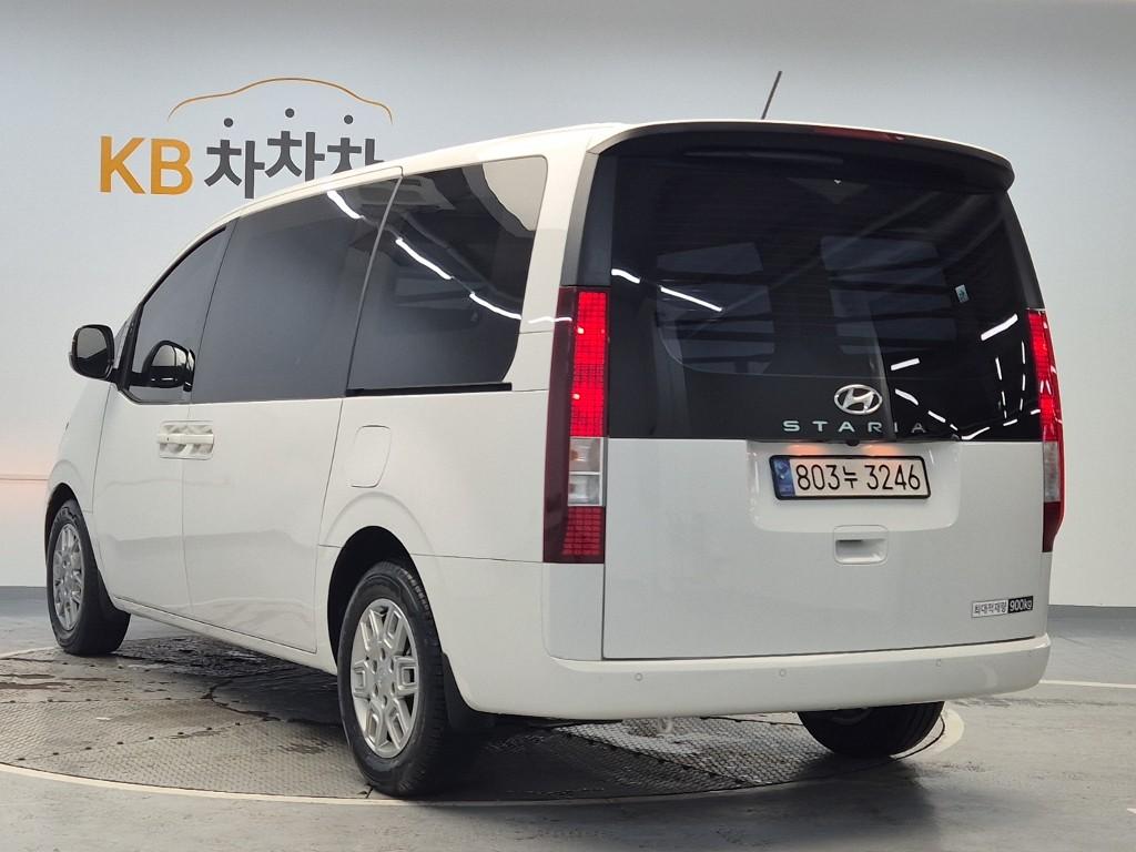 HYUNDAI Staria 2.2 Diesel Cargo 3-Seater