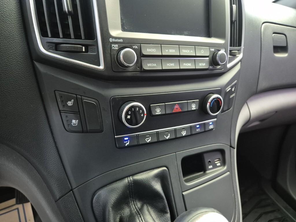 HYUNDAI The New Grand Starex 5-Seater Diesel Van