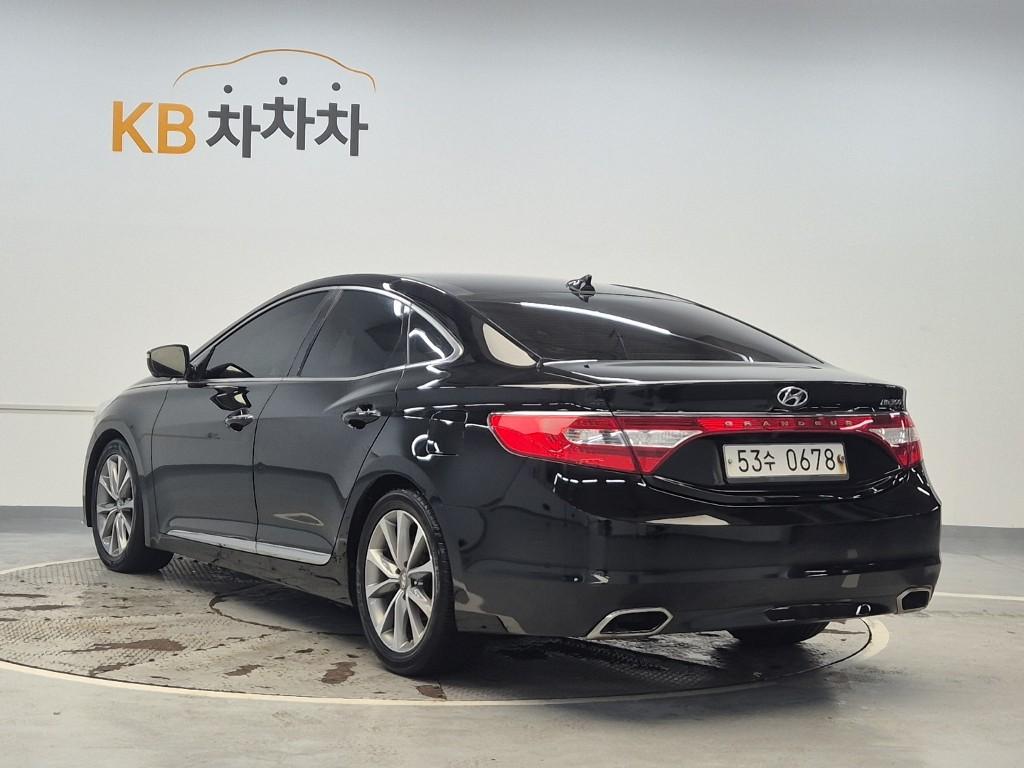 HYUNDAI Grandeur HG HG 300