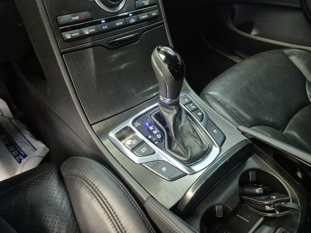 HYUNDAI Grandeur HG HG 300