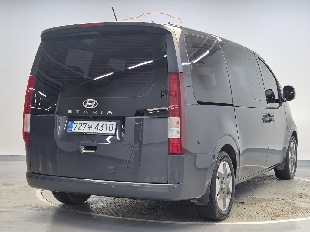 HYUNDAI Staria 3.5 LPG Tourer 11-Seater