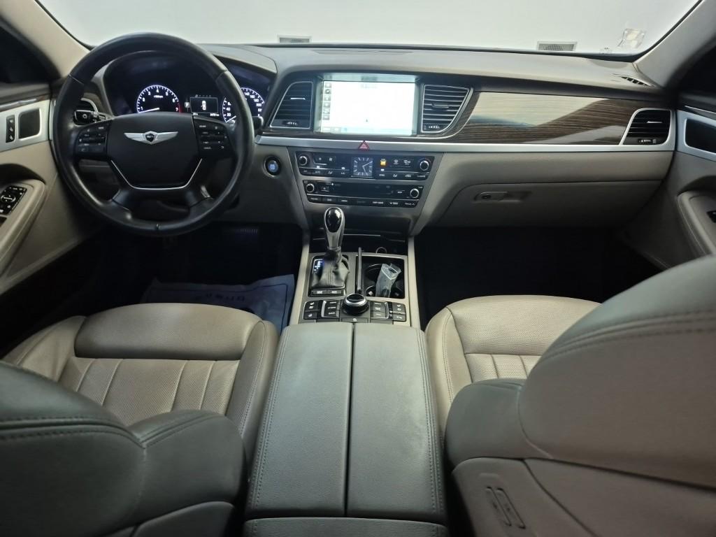 HYUNDAI Genesis DH G330