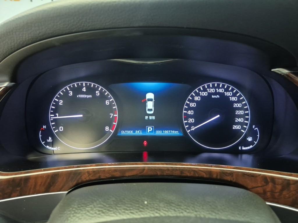 HYUNDAI Ecuus (New Model) VS380