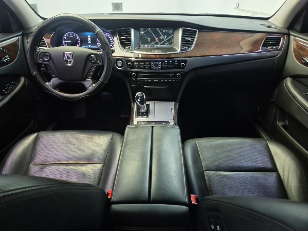 HYUNDAI Ecuus (New Model) VS380